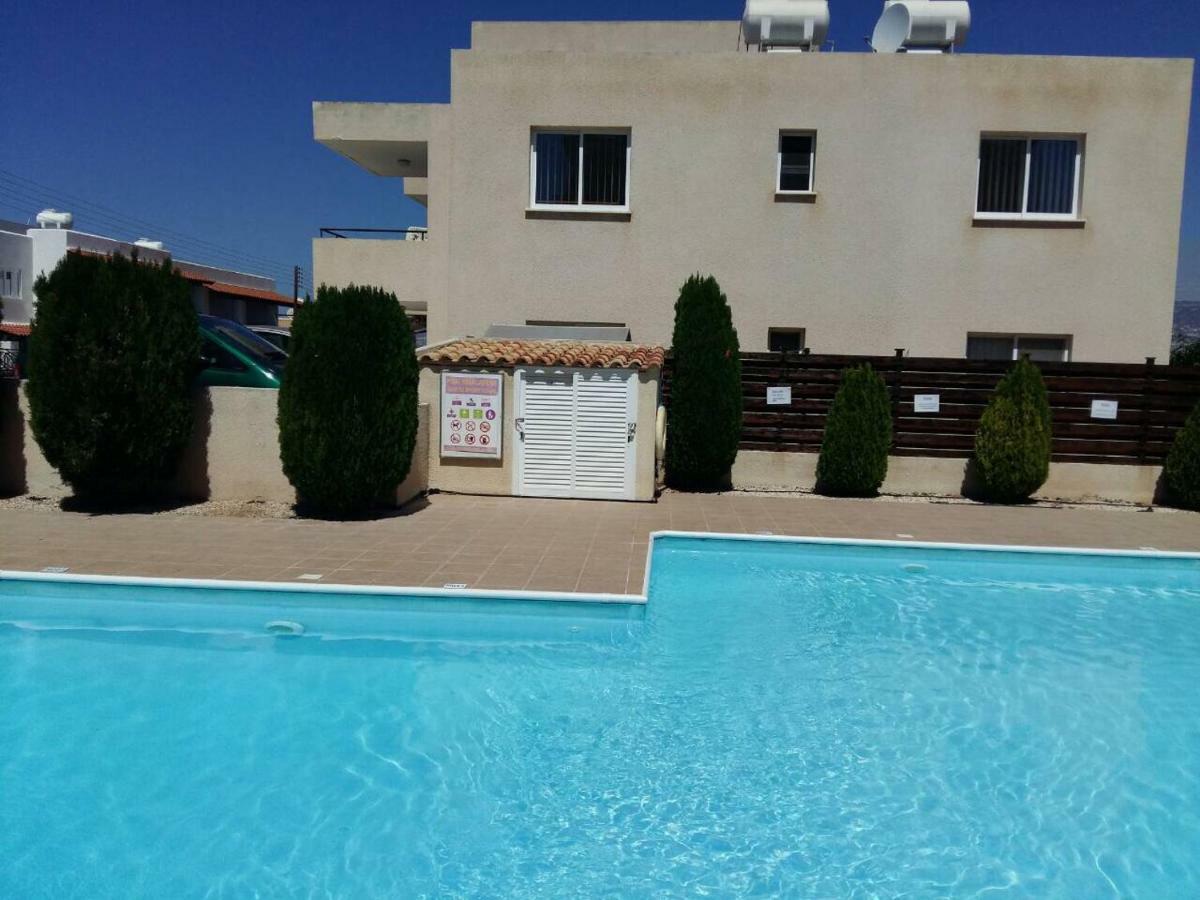 Ferienwohnung By The Sea Paphos Exterior foto