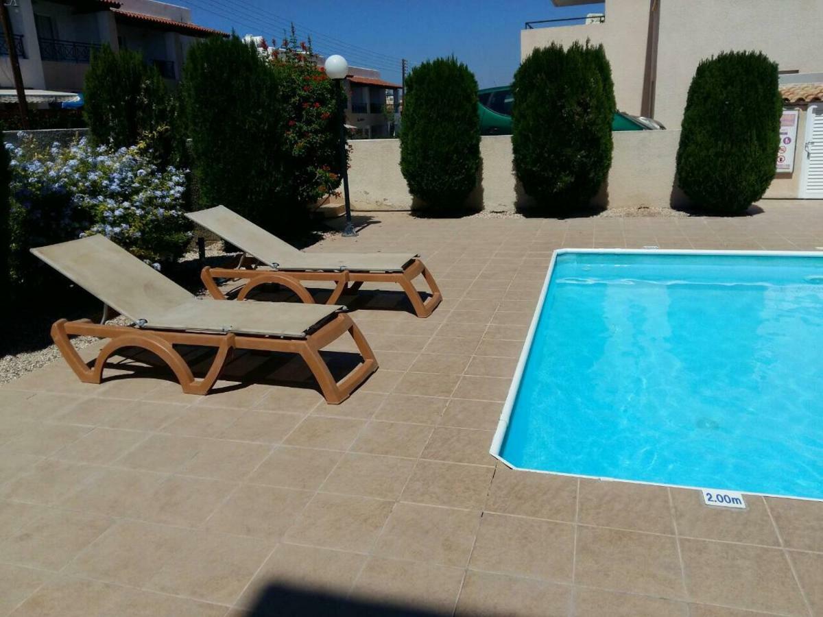 Ferienwohnung By The Sea Paphos Exterior foto